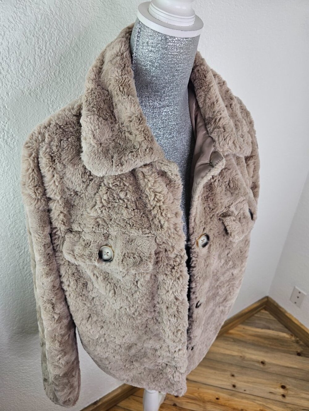 Ci Sono Faux Fur Shacket Tan Button Up Teddy Jacket Size Medium